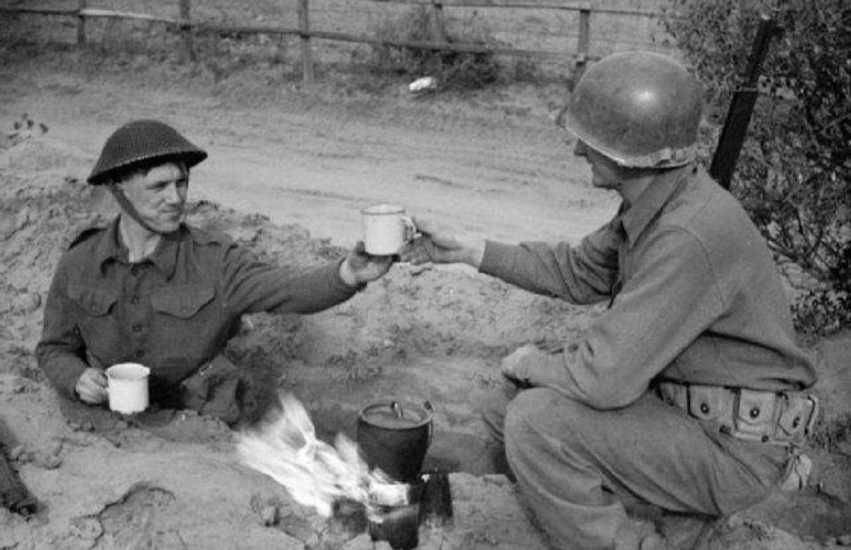 WWII Vets Sharing Tea